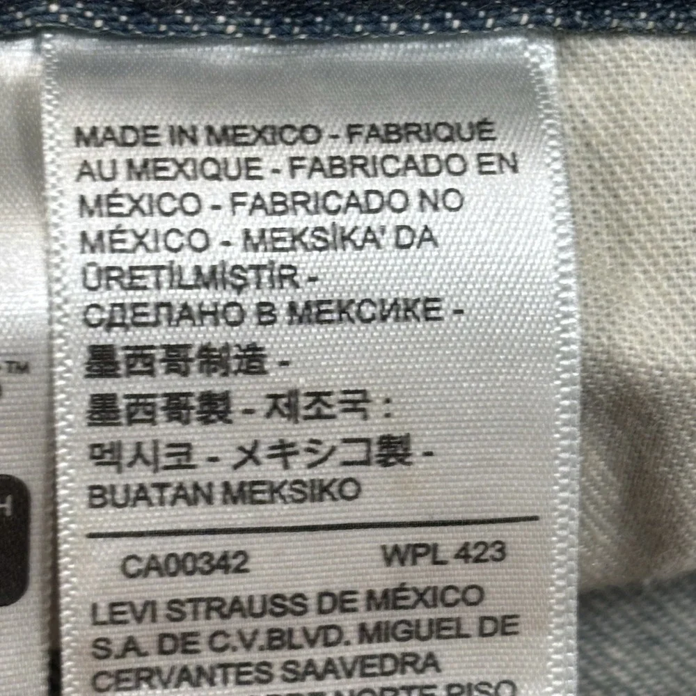 Levi's 559 Jeans Men's 38x32 (actual 39x30